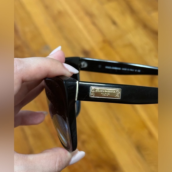 Dolce & Gabbana DG 4111 Sunglasses 😎 - Picture 2 of 8